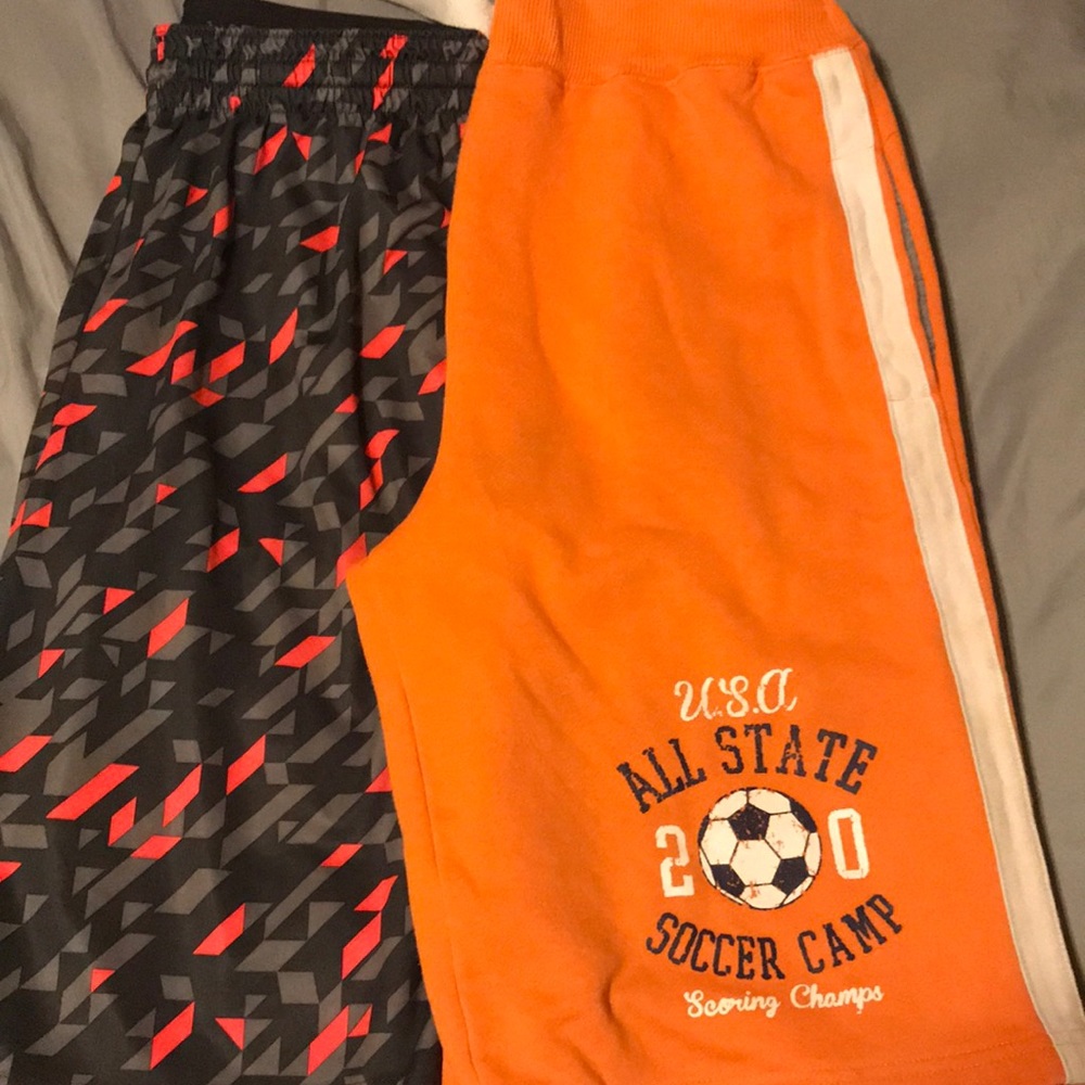 Lot of 2 boys size 14/16 (l-xl) shorts